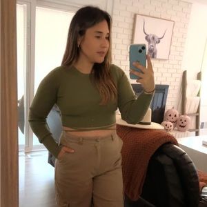 CRISS CROSS TIE BACK RIBBED CROP TOP